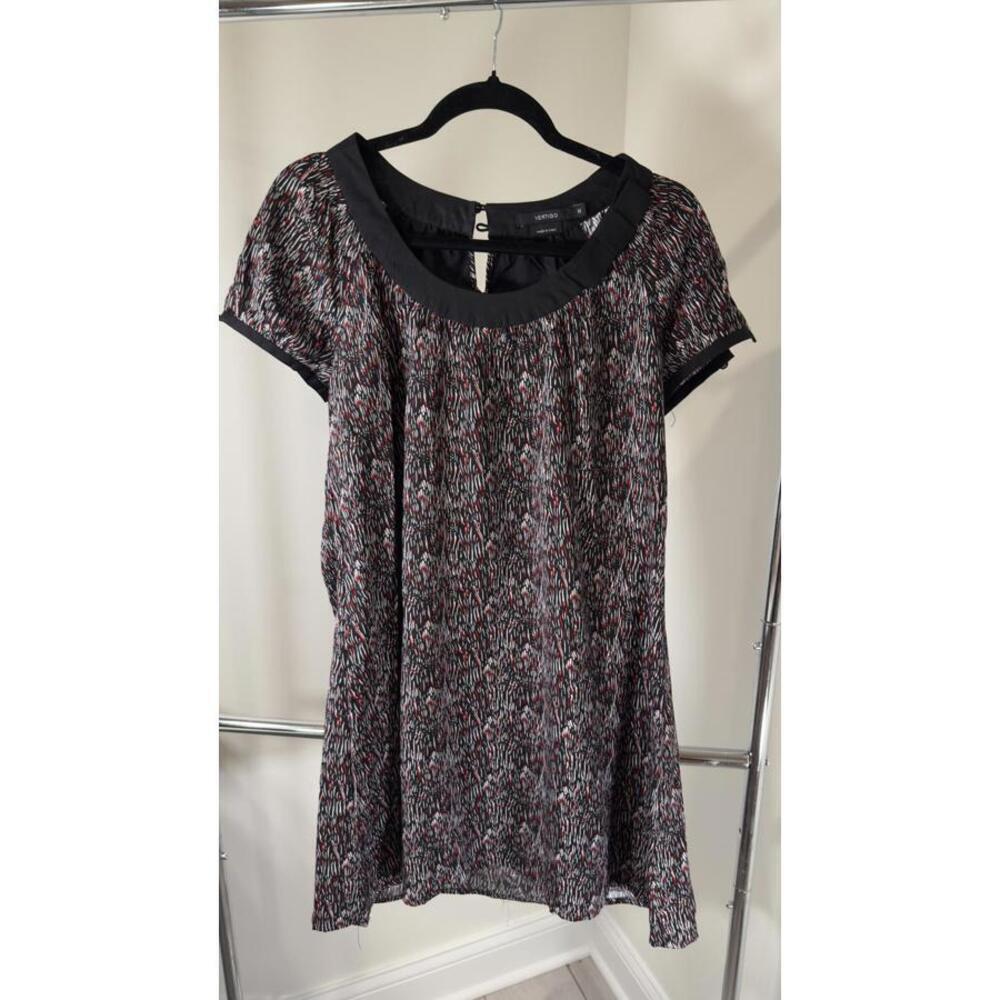 Stylish Vertigo Printed Dress - Medium
